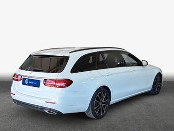 Mercedes E 200 - 2