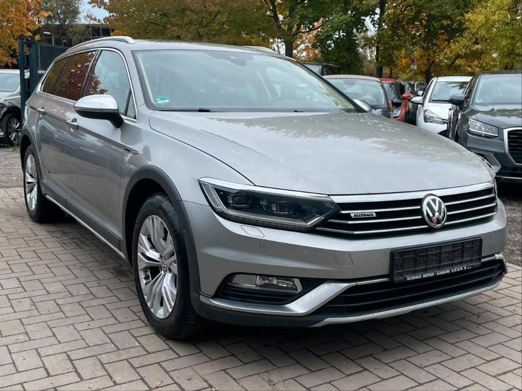 Volkswagen Passat Variant Alltrack4Motion*PANO*NAVI*MRY*ACC