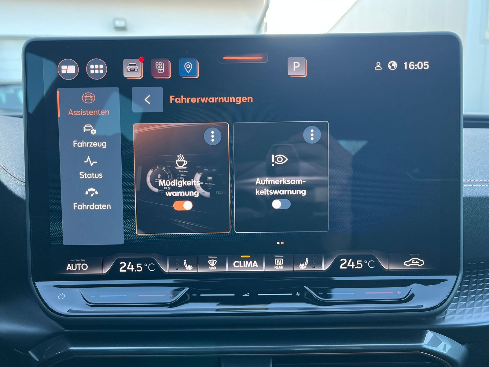 Fahrzeugabbildung CUPRA Leon 2.0 TDI MATRIX*Dinamica*Sennheiser*Int.DRIV