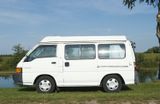Mitsubishi L300 - Mitsubishi L300 mit Benzin-Antrieb: Kleinbus
