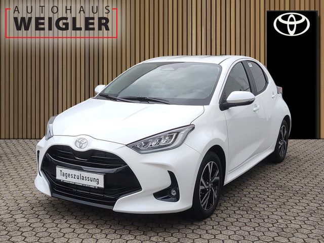 Toyota Yaris — hlavná fotografia