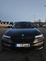 BMW 530e | Vollausstattung | Top gepflegt  - Hybrid (/Elektro) Voll mit Benzin-Antrieb