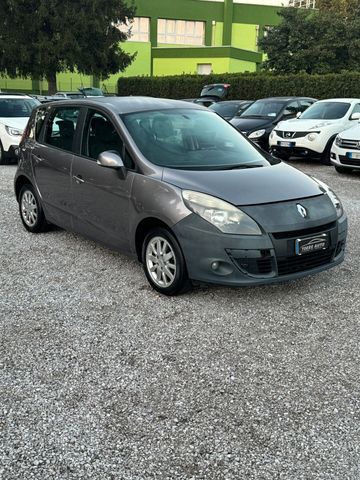 Renault Scenic X-Mod 1.6 Attractive