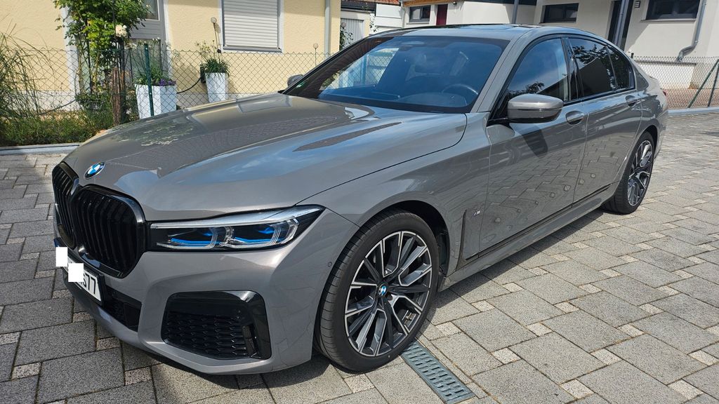 BMW 740