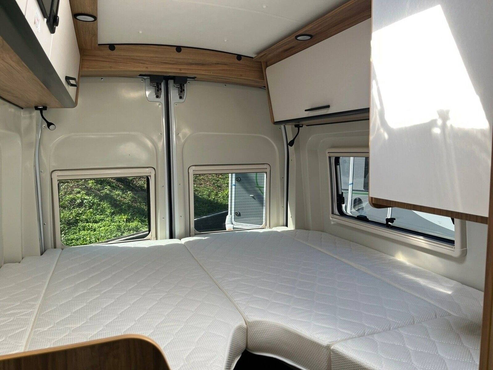 Fahrzeugabbildung Karmann Dexter 4x4 DE 570 AW Rückfahrkamera, Tageszul.