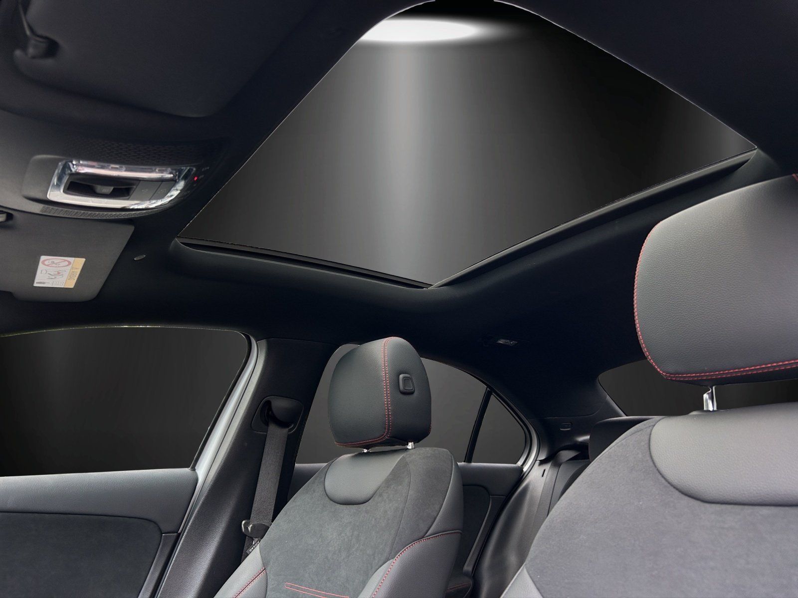 Fahrzeugabbildung Mercedes-Benz A 220 d Lim+AMG-Line+Burmester+PSD+DISTRONIC+19"