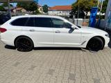 BMW 540d xDrive Touring A - - BMW 540: Weiß