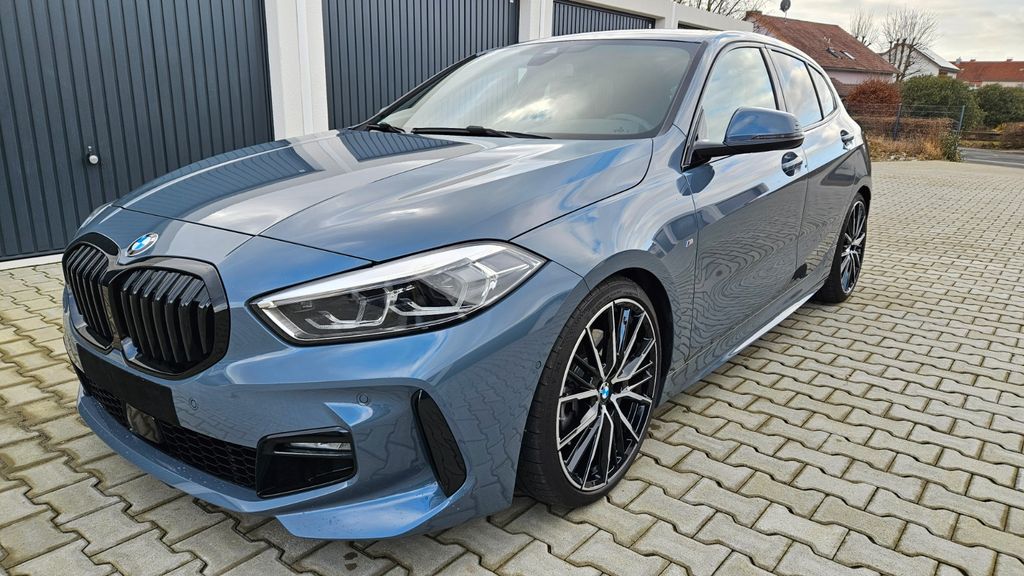 BMW 120