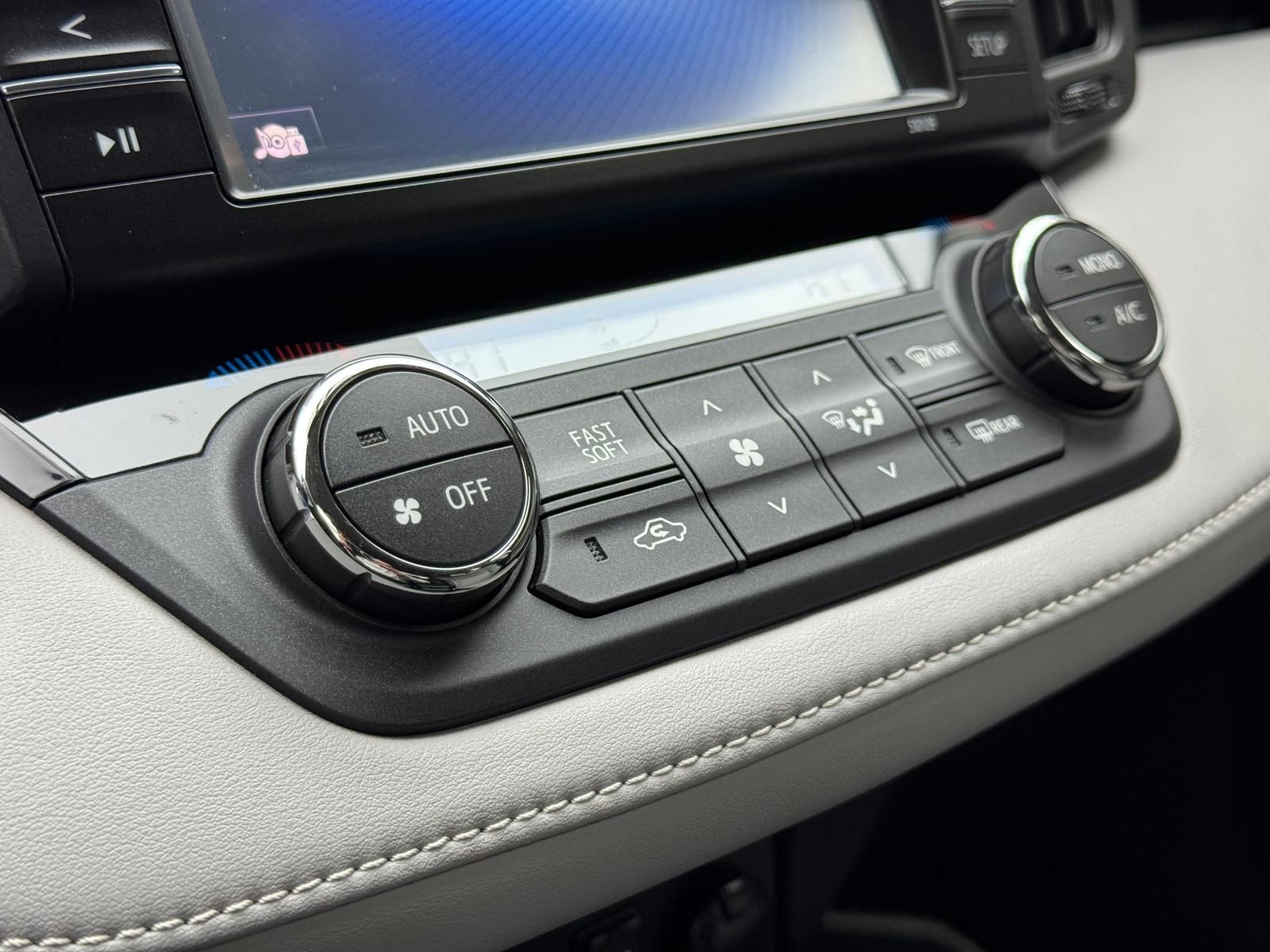 Fahrzeugabbildung Toyota RAV 4 2.5 EXECUTIVE/STANDHZ/RCAM/KEY/LED/DAB/RSA