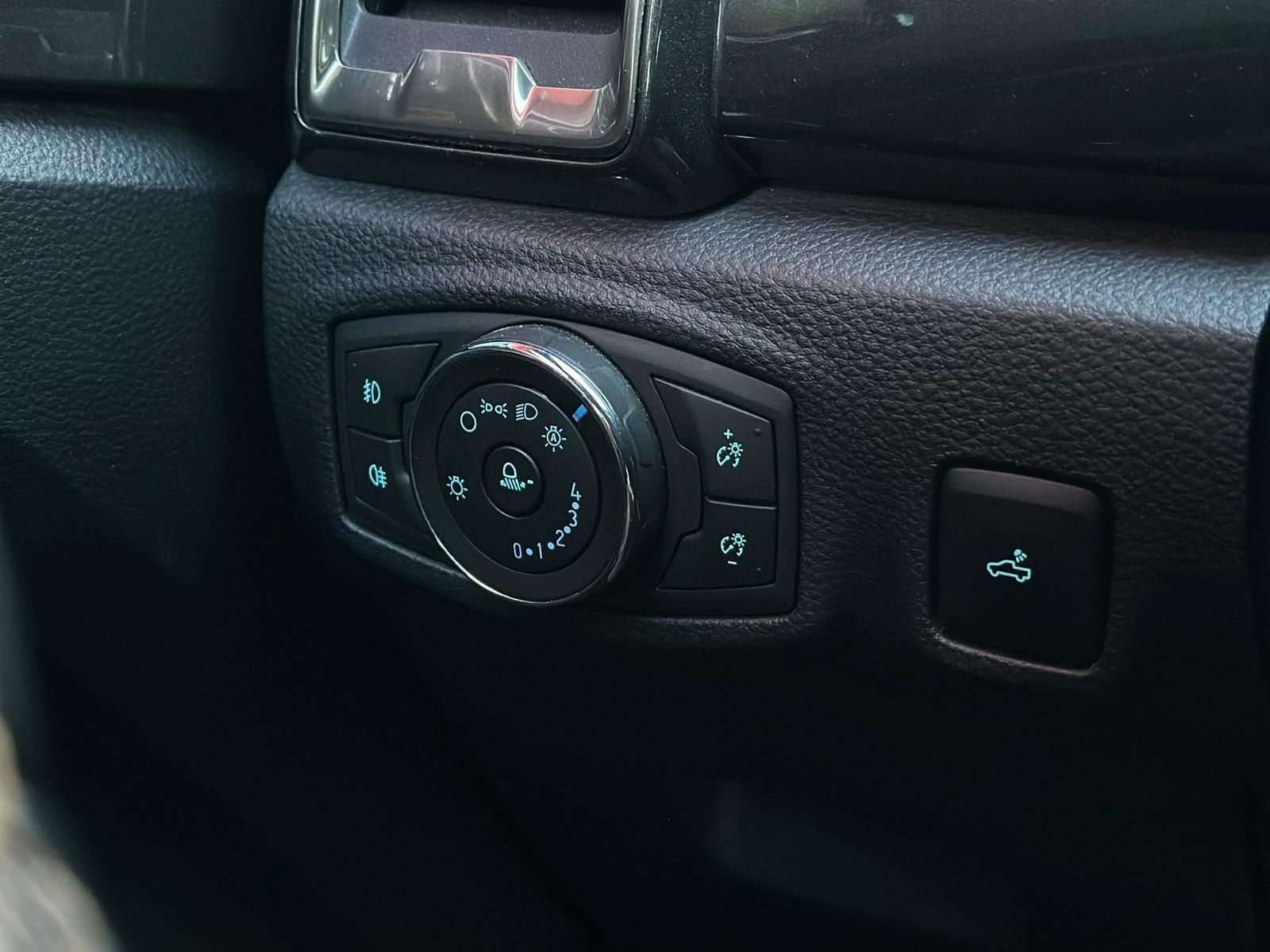 FORD Ranger 2.0TDCi WILDTRAK PANTHER  DOKA 4x4* XENON - Image 18