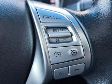 Nissan Navara Tekna Double Cab 4x4*Leder*LED*AHK*SSD*