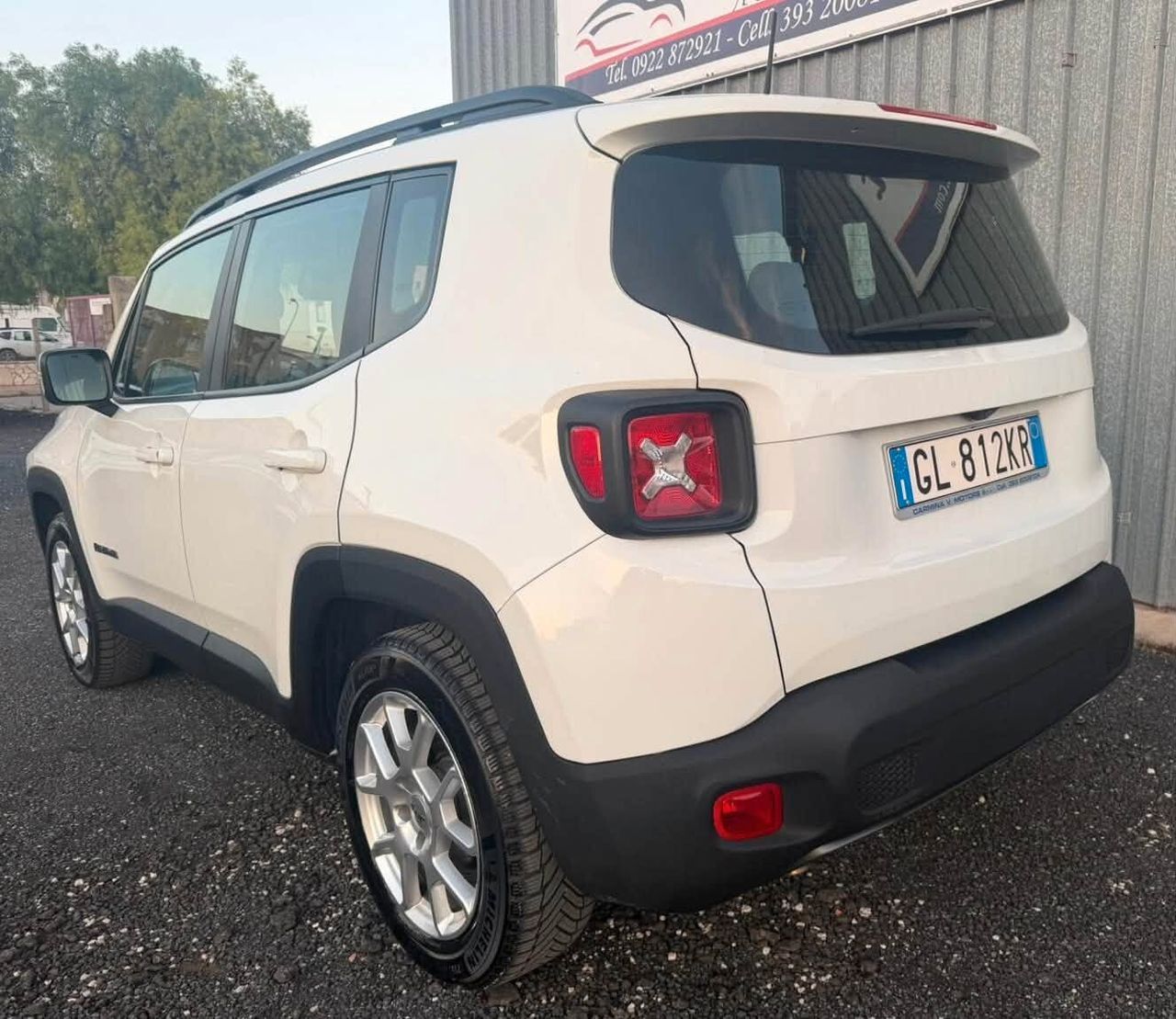 Jeep Renegade 1.6 Mjt 130 CV Limited imagem 3