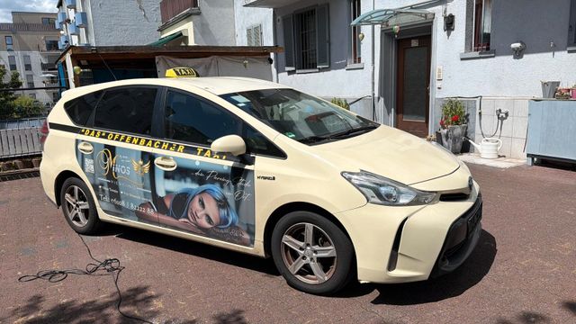 TOYOTA Prius_plus