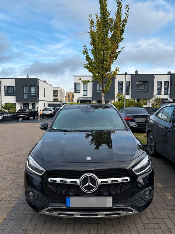 Image of Mercedes-Benz GLA 200
