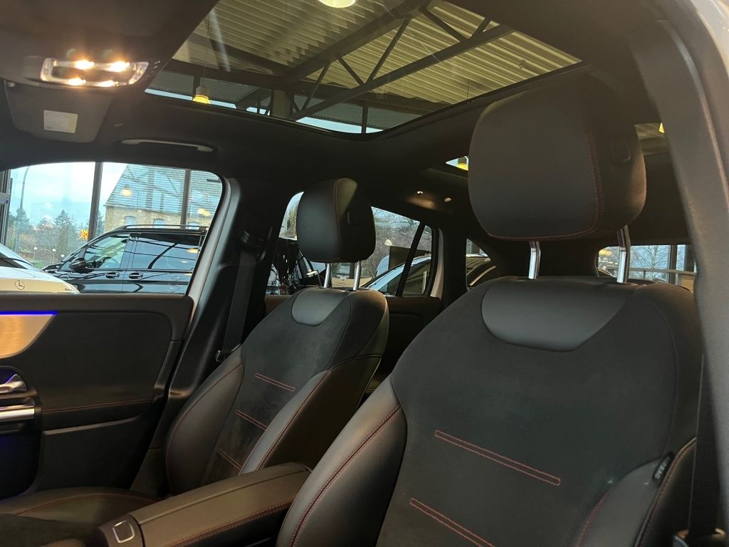 Fahrzeugabbildung Mercedes-Benz GLA 200 AMG AHK Pano Totwi. Sport LED Burm. Navi