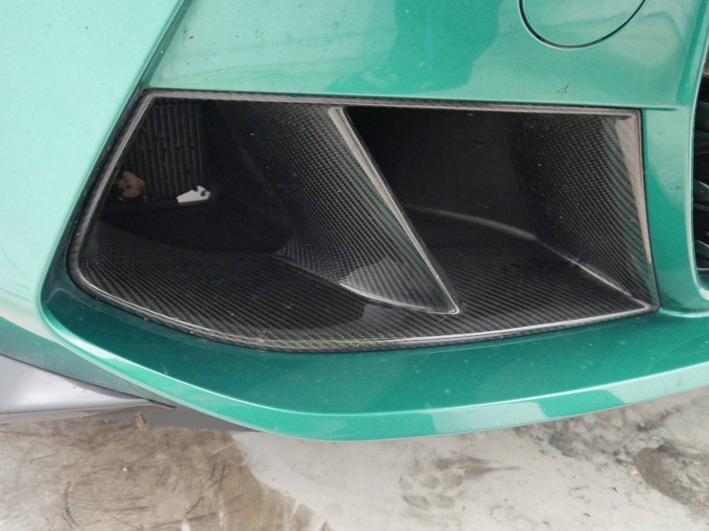 Fahrzeugabbildung BMW M4 Competition aktive Sitzbelüftung vorn, Glasda