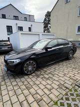 BMW 530d xDrive MSportpaket(verfügbar bis 24.12) - BMW: V12