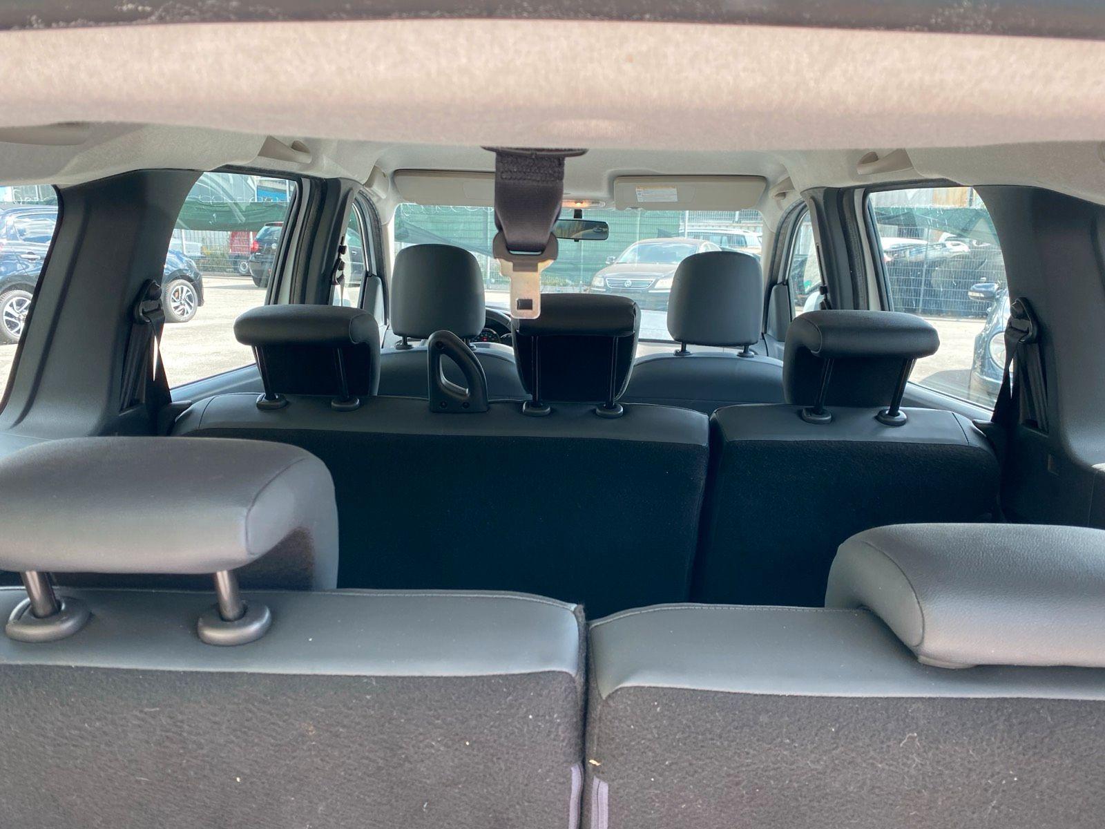 Dacia Lodgy 2014 — photo 9