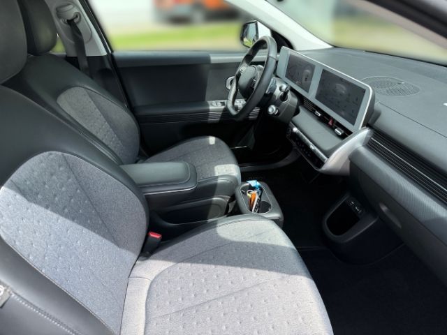 Fahrzeugabbildung Hyundai IONIQ 5 Techniq Elektro 72 +NAVI+KLIMA+RFK+SHZ+C