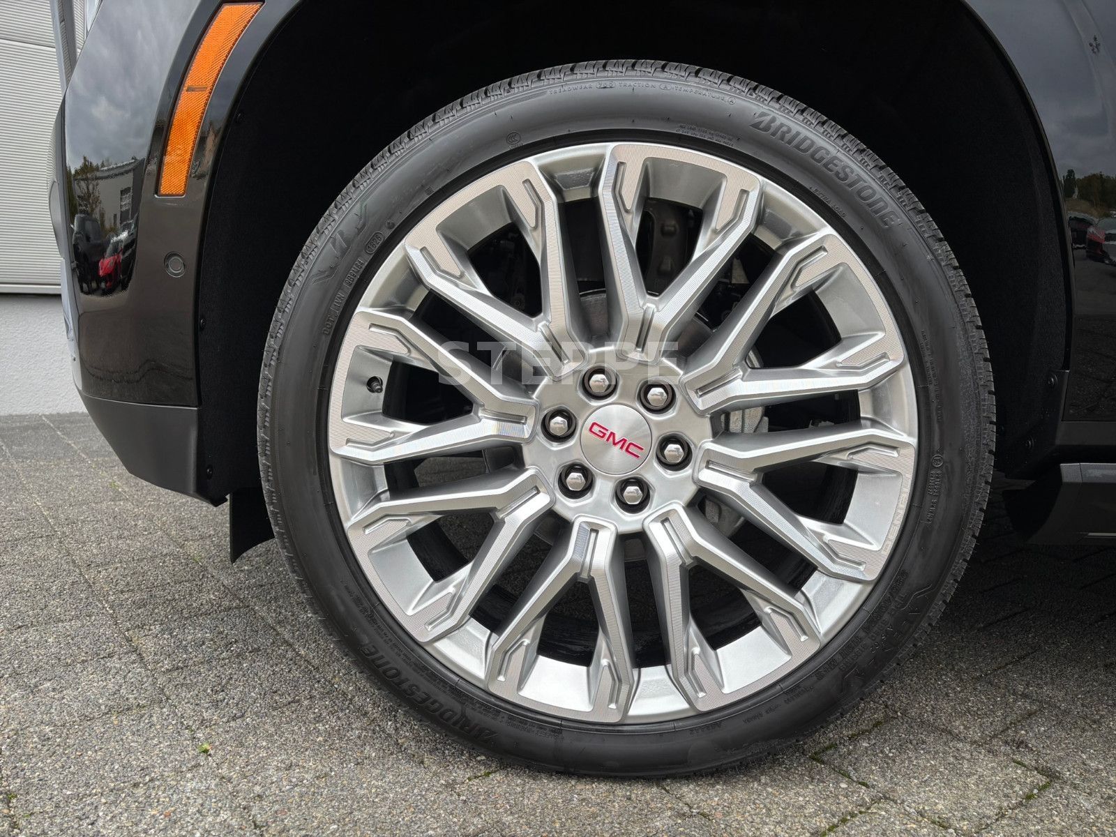 Gmc Yukon 2026 6.2V8 DENALI 24" AHK FACELIFT