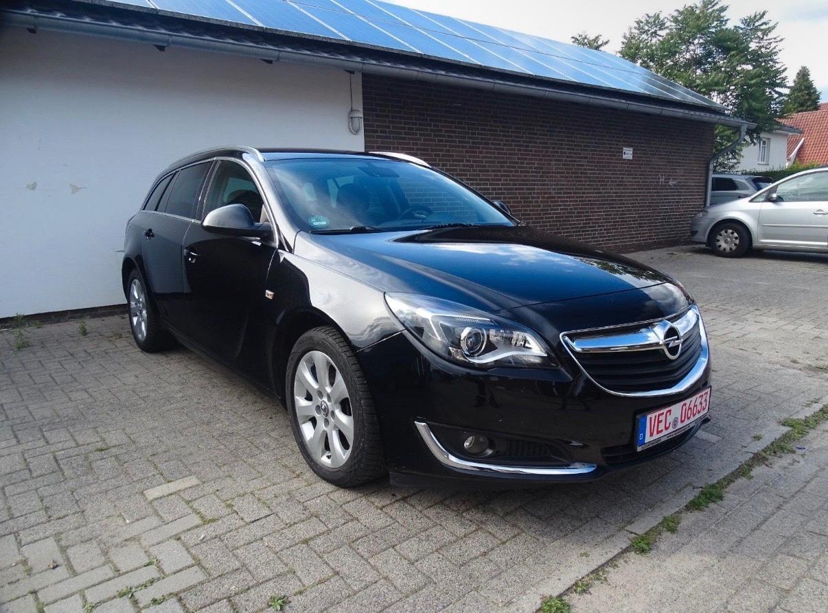 Opel Insignia Sports Tourer 2.0 CDTI /AKH/SHZ/Kamera