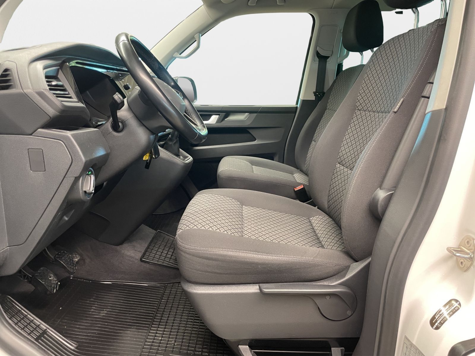 Volkswagen T6.1 Multivan 2.0 TDI Trendline Navi DAB PDC AHK foto 11