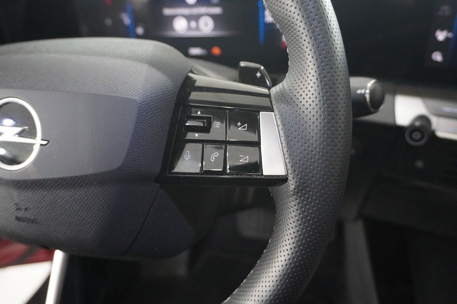 Fahrzeugabbildung Opel Astra L ST 1.5D ELEGANCE NAVI/LED/KAMERA/SHZ/DAB
