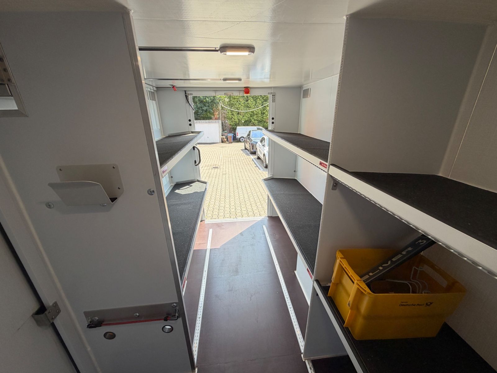 Fahrzeugabbildung Maxus eDeliver3 Lieferwagen DHL/POST ETC KAMERA