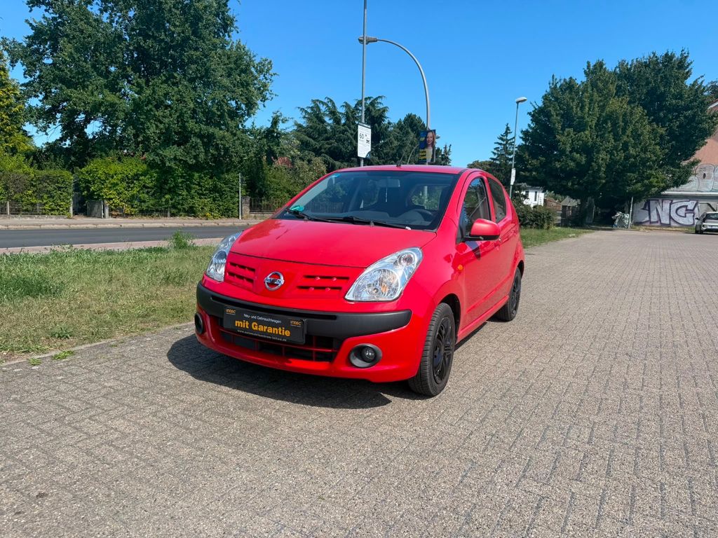 Nissan Pixo