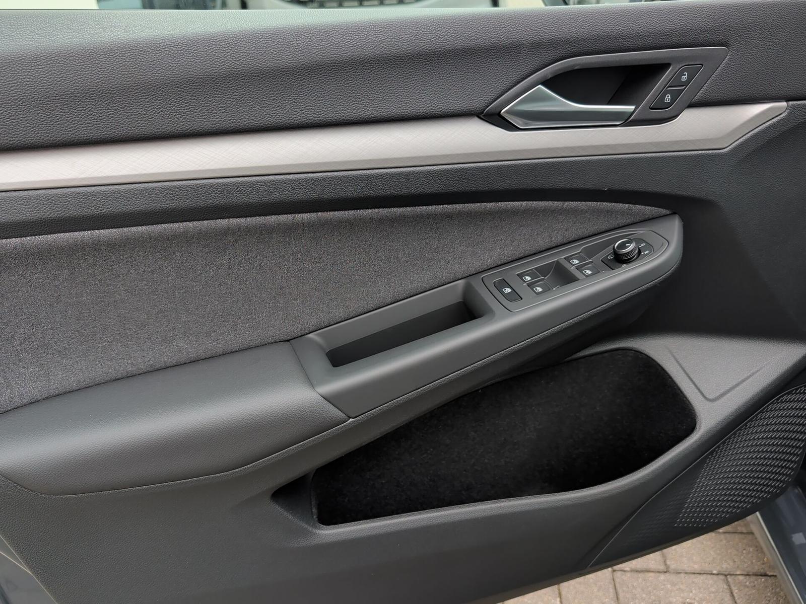 Volkswagen Golf VIII eTSI DSG Life ACC+Kamera+ParkAss+Keyle, миниатюра 23
