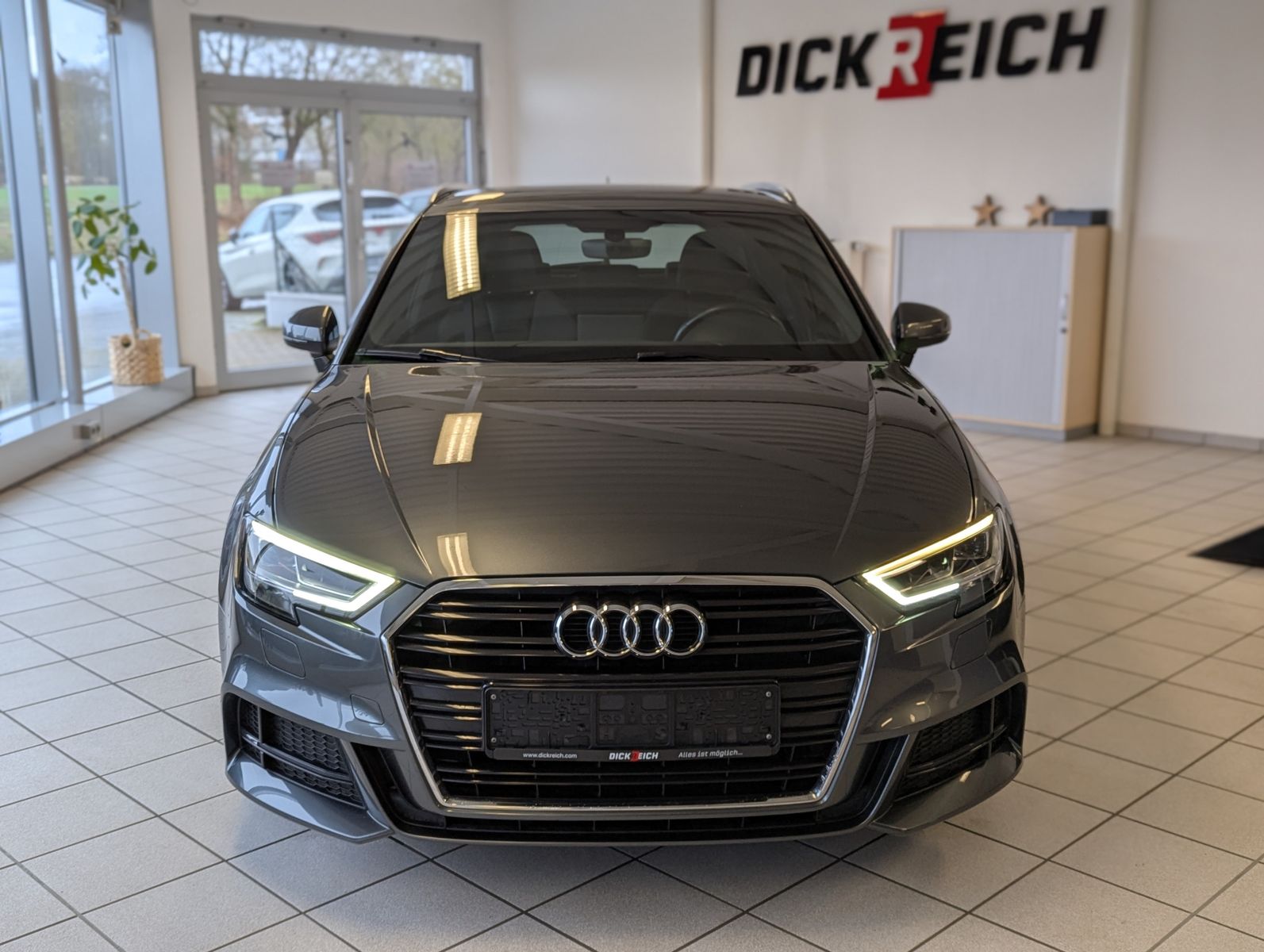 AUDI A3 1.5 TSI 3x S-Line Matrix-LED Bang & Olufsen - Image 3