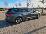 Ford Focus 1,0 EcoBoost 92kW Vignale Turnier Auto... - Ford Focus Vignale mit Benzin-Antrieb