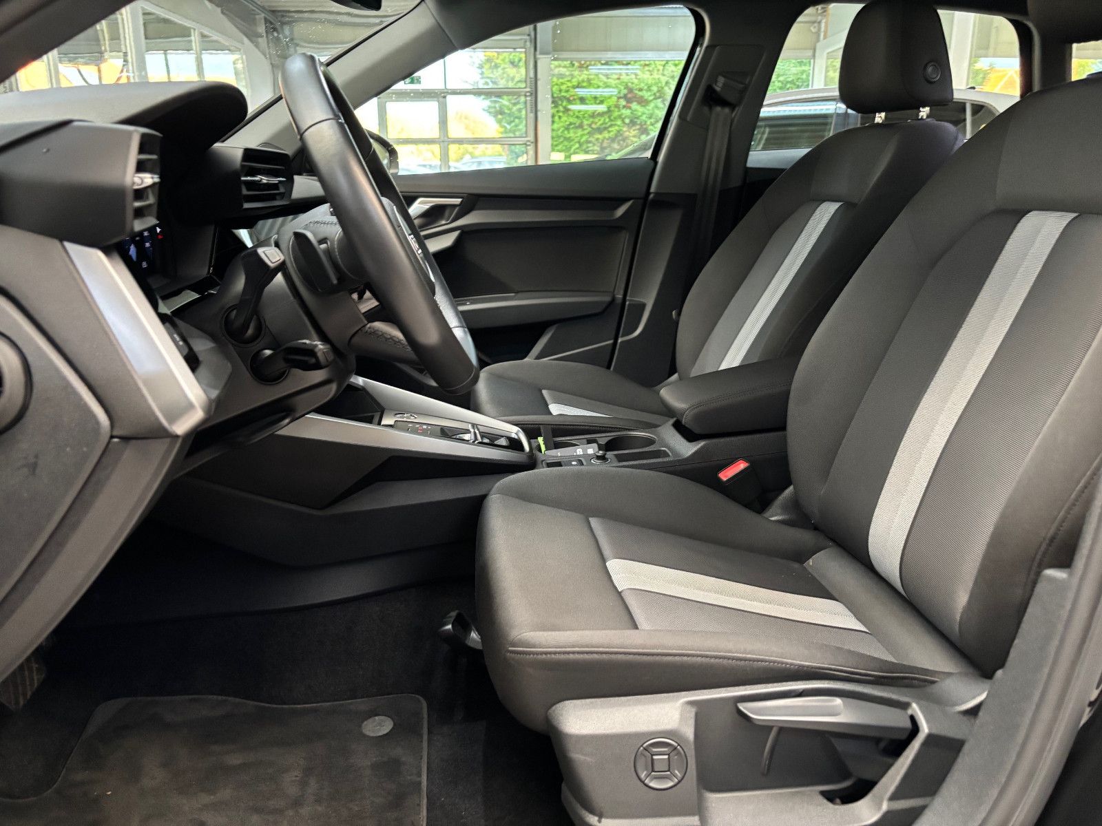 Fahrzeugabbildung Audi A3 Sportback 35 TDI advanced LED+KAMERA+NAVI+GRA
