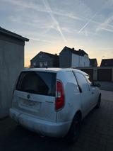 Skoda Praktik TÜV bis 2027 - Skoda Praktik mit Diesel-Antrieb