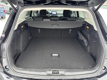 Ford Focus Turnier 1.5 Active X NaviAHK
