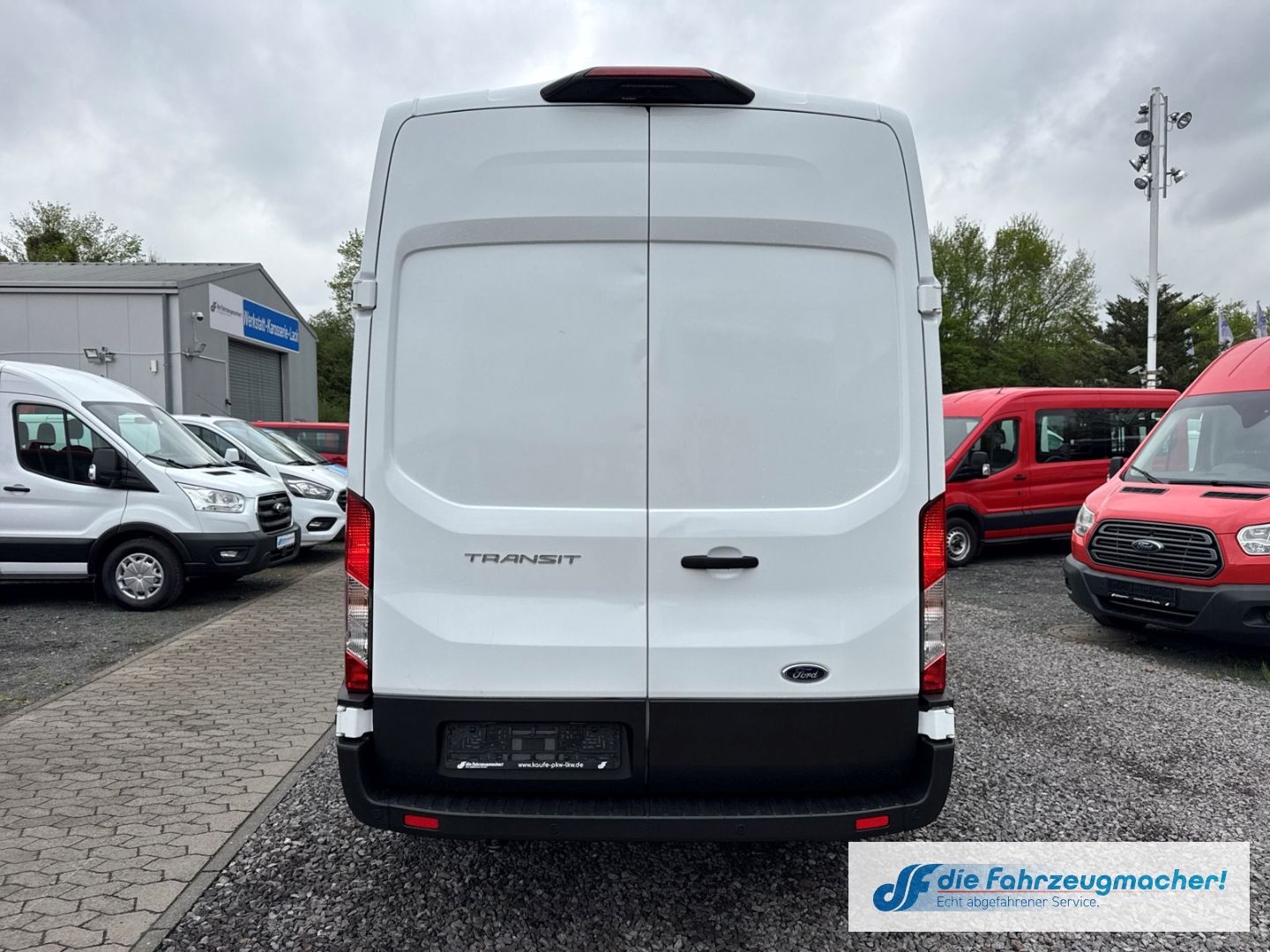 Fahrzeugabbildung Ford Transit Kasten 350 L3 Trend 2.0 TDCi DPF EU6d