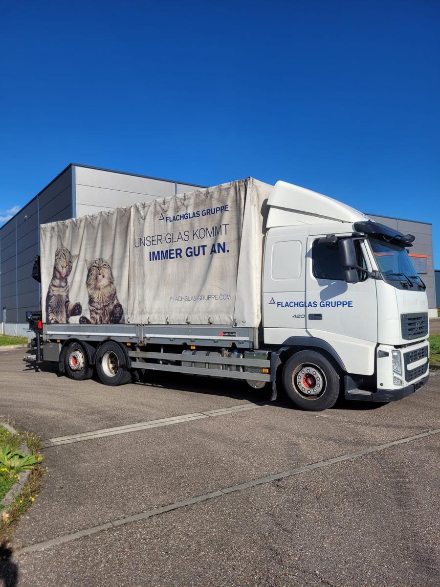 Volvo FH 420 HMF Kran Glastransporter 6X2 Lenkachse
