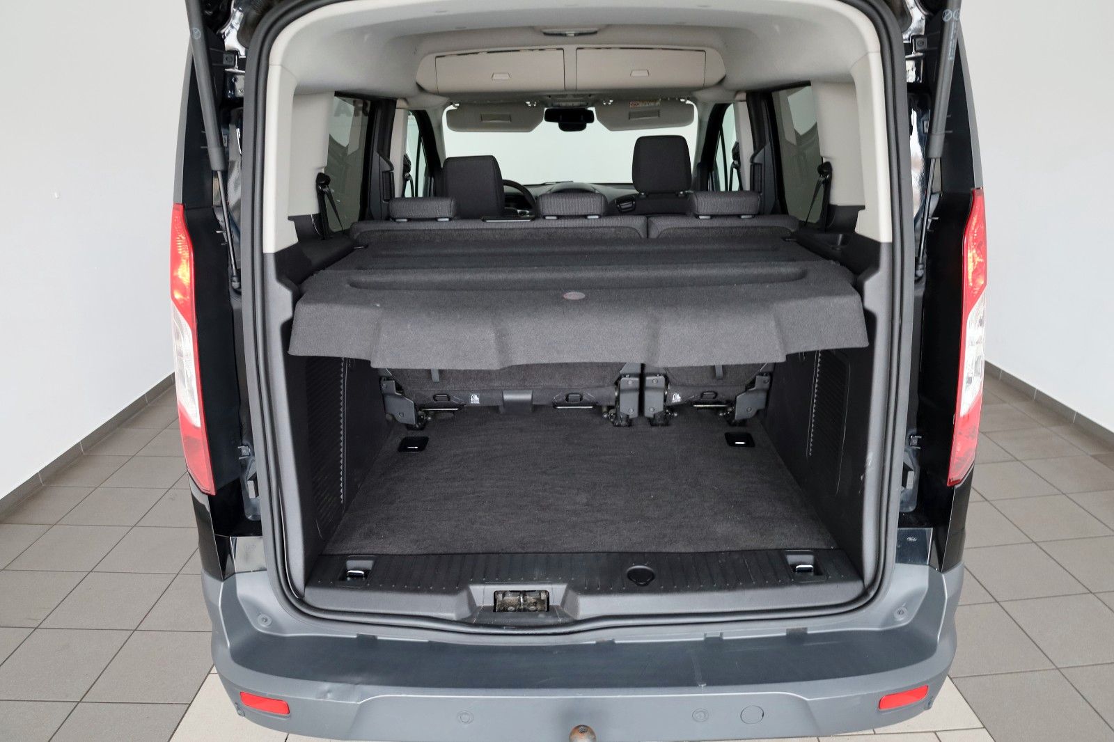 Fahrzeugabbildung Ford Tourneo Connect Trend SH,PDC,AHK