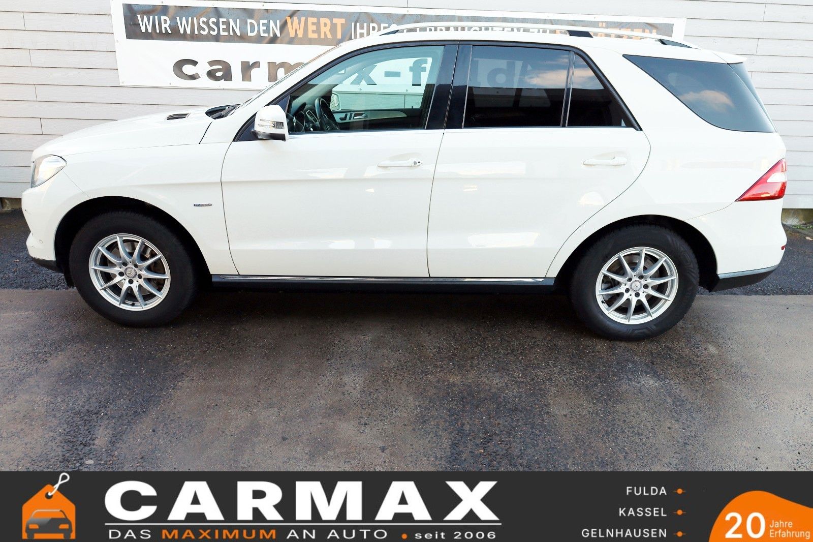 Fahrzeugabbildung Mercedes-Benz ML 250 CDI BT T.Leder,Navi,SD,SH,Park Assist,AHK