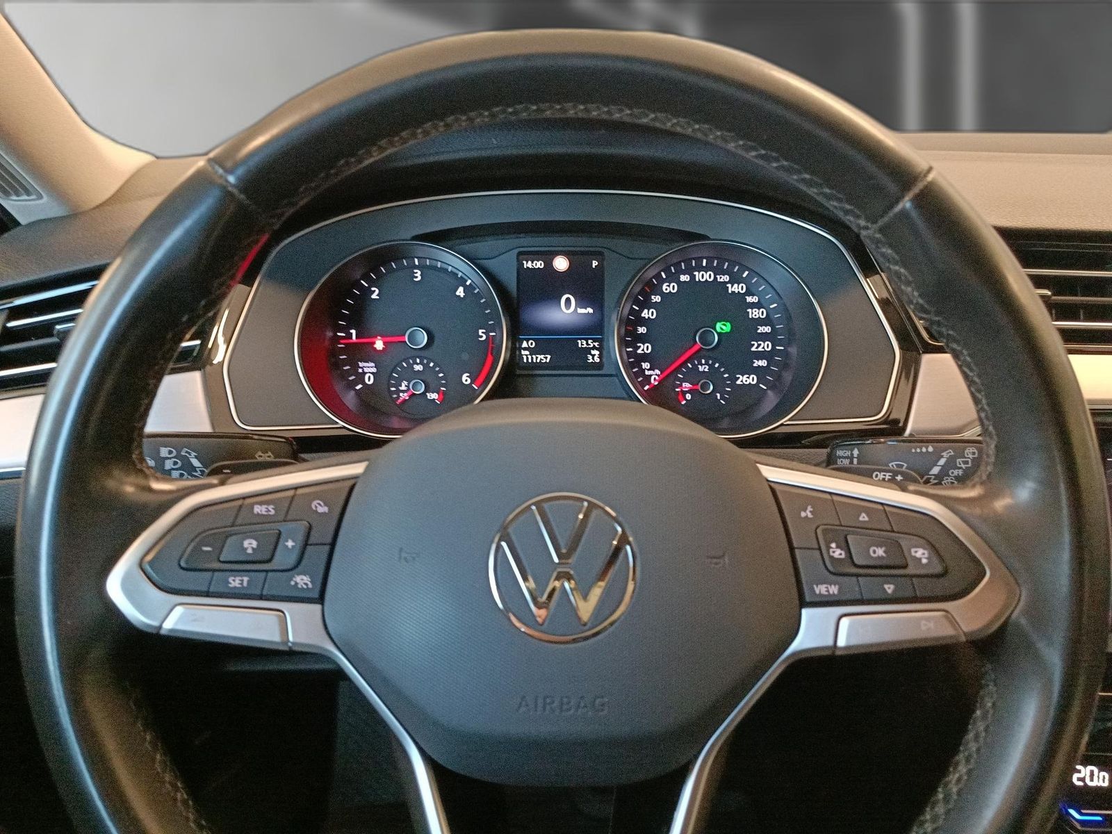 Volkswagen Passat - Bild 11