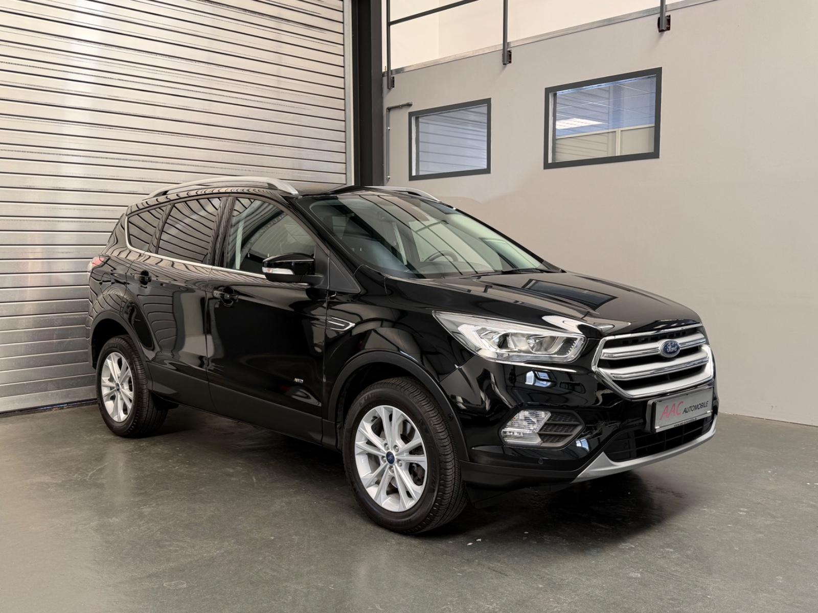 Ford Kuga Titanium Automatik AWD/Carplay/Navi/Keyless