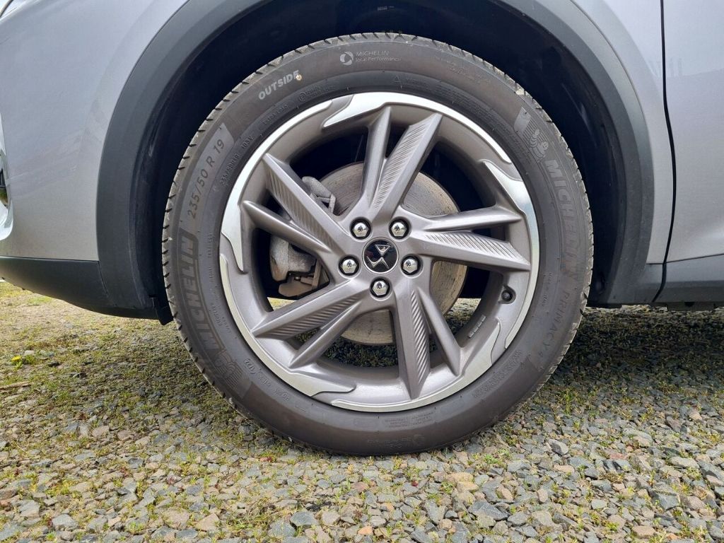Fahrzeugabbildung DS Automobiles DS 7 Crossback E-Tense 4x4 Ligne Noire Hybrid EU