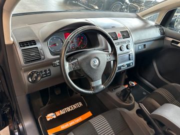MYAUTOCENTER – Gebraucht- und Jahreswagen mit Werkstattservice in Pfaffenhofen Volkswagen Touran United *Navi*Sitzh*TÜV 0527*