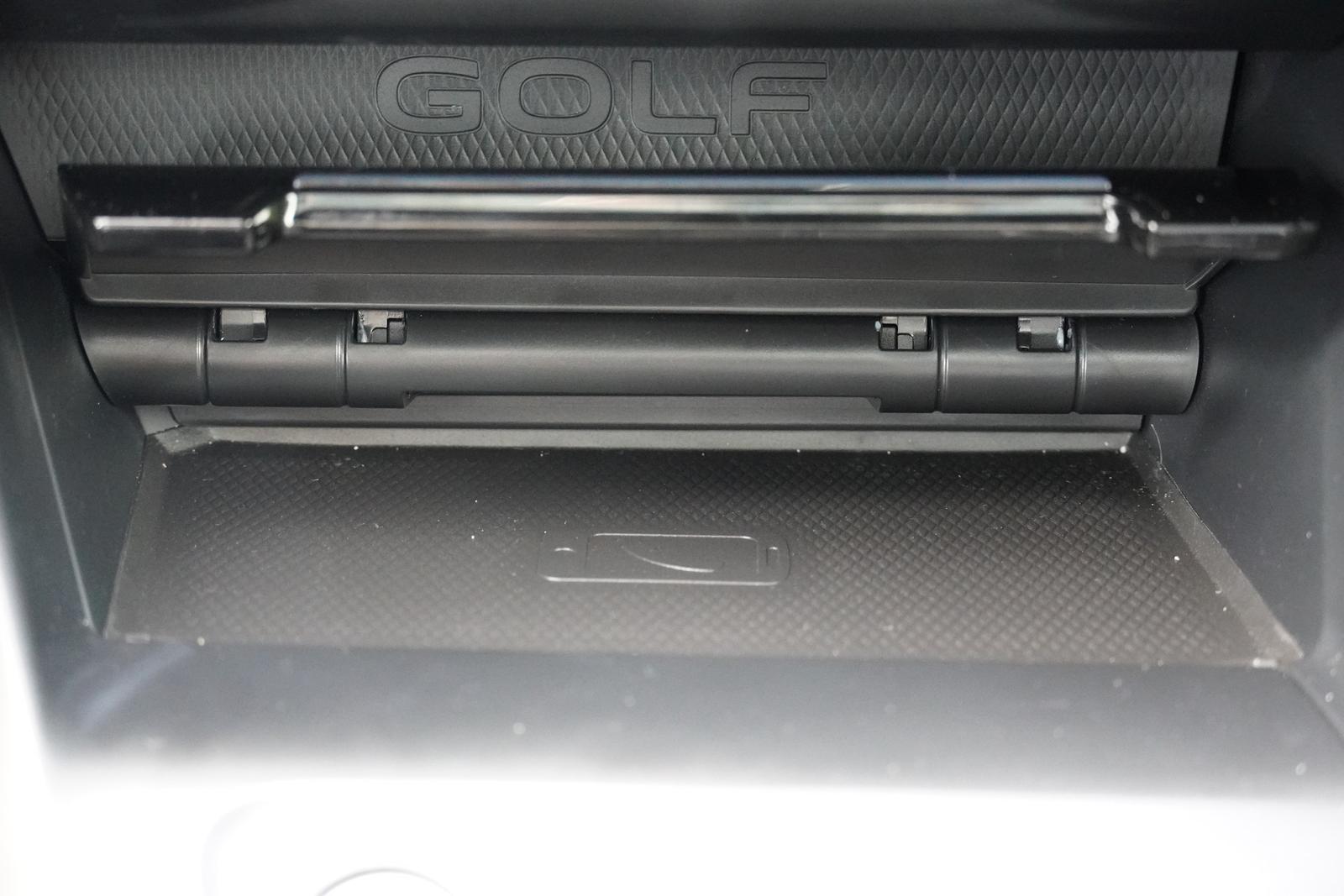 Volkswagen Golf VIII 1.5 TSI R-Line LED Navi ACC Spurhalte, миниатюра 28