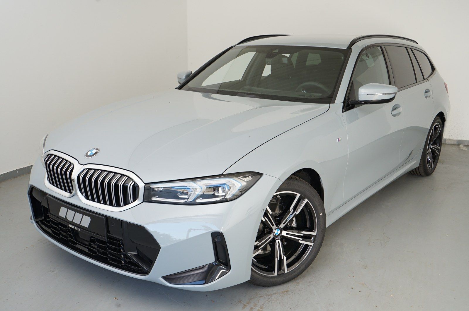 BMW 318d Touring (M-Sport Navi LED AHK Leder Shz) foto 2