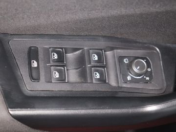 Volkswagen T-Roc - 10