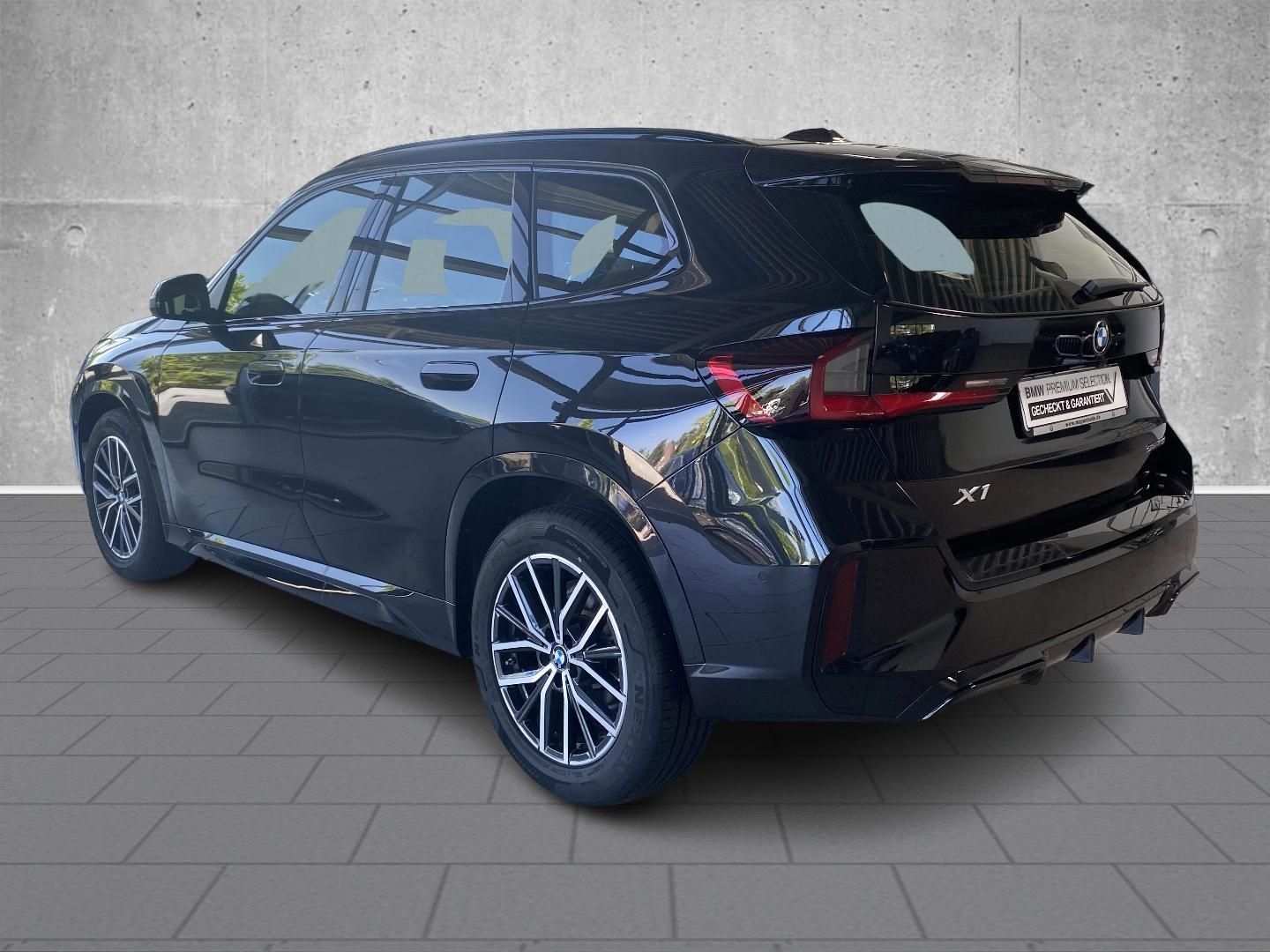 BMW X1 sDrive 18i Aut. M Sport AHK el. Parking Assis foto 5