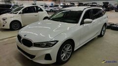 Fahrzeugabbildung BMW 320d xDrive Touring Navi LED SiHz PDC Tempo DAB