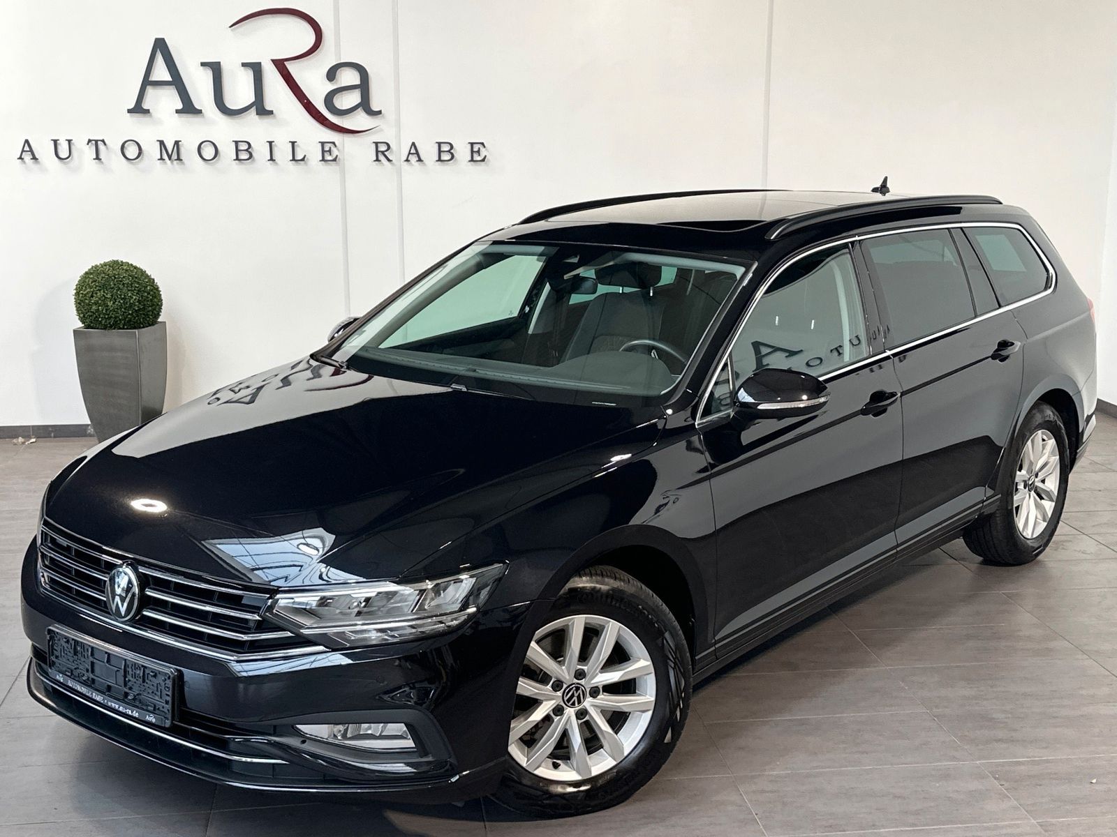 Fahrzeugabbildung Volkswagen Passat Variant 2.0 TDI DSG Business NAV+LED+PANO