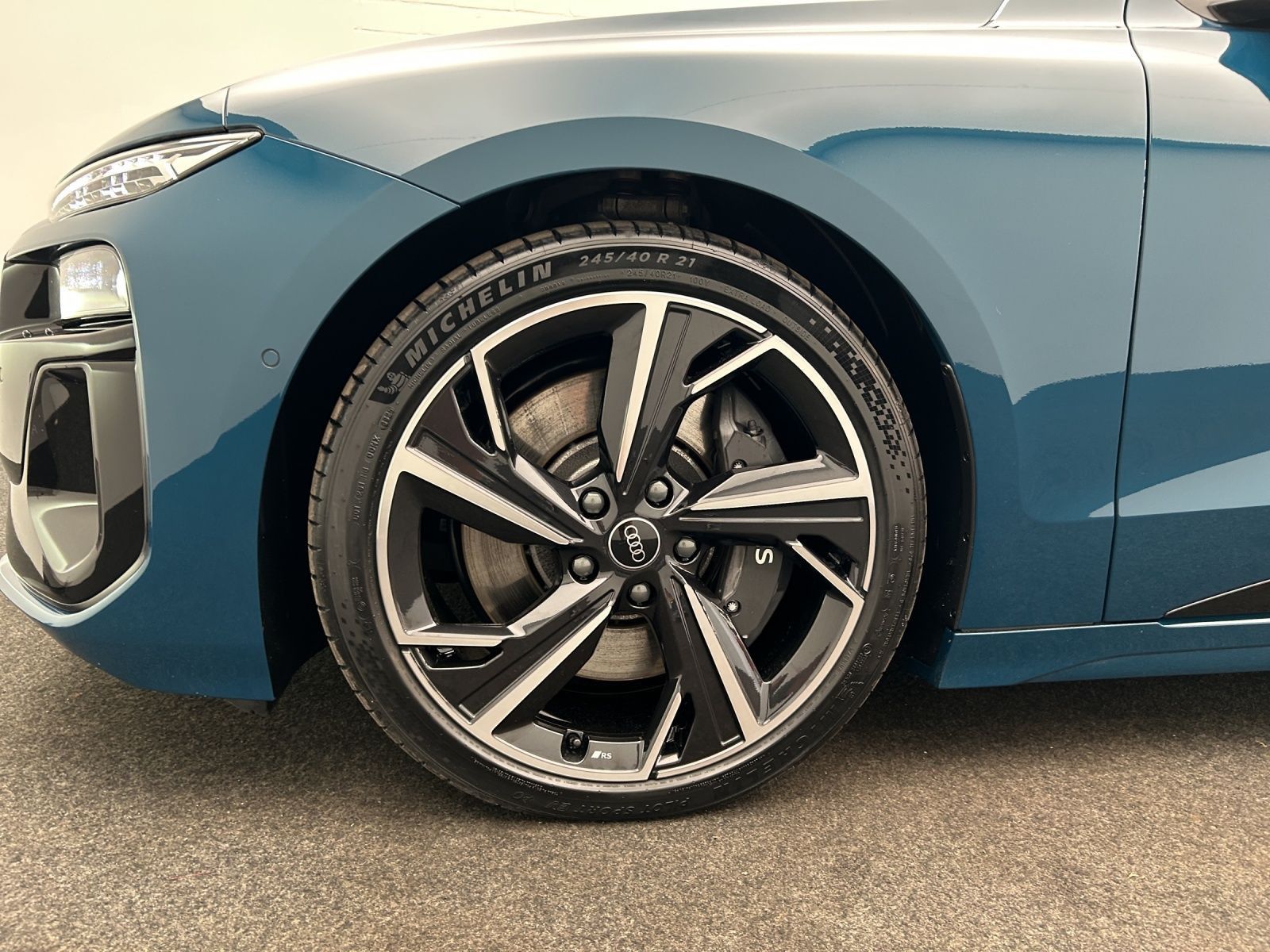 Audi S6 e-tron - Bild 20